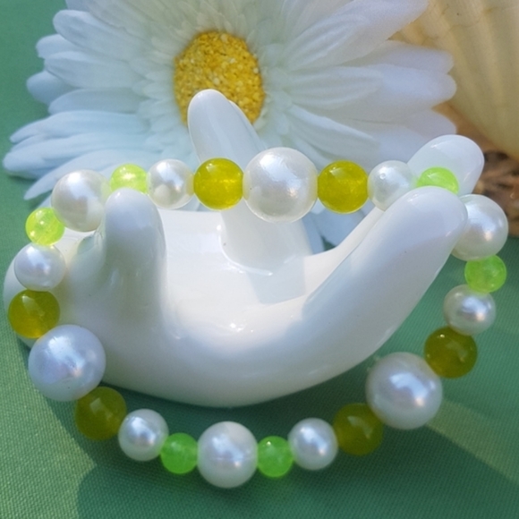 ππ§πΌββοΈ Luminous Seaweed Glow bracelet - Picture 6 of 6